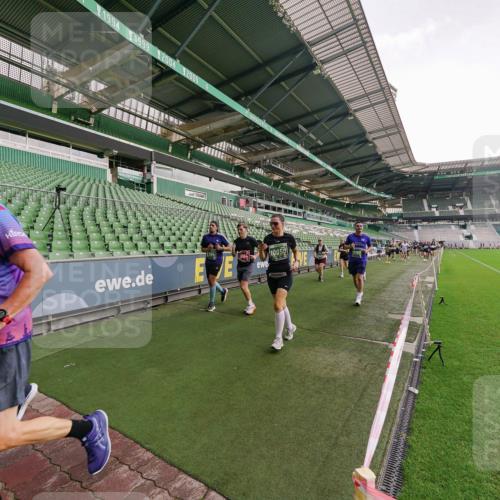 13.09.2026 - 21. swb-Marathon Bremen Michael Burmester http://msf.ph/oto/10327393 13.09.2026 13:32:26 Laufen im Stadion 155, 295, 344, 350, 386, 487, 490, 617, 690, 786, 787, 840, 965, 1133, 1142, 1292, 1310, 1314, 1326, 1329, 1377, 1427, 1591, 1592, 1775, 1801, 1869, 1892, 1897, 1904, 1923, 2077, 2230, 2231, 2253, 2270, 2274, 2320, 2344, 2374, 2456, 2514, 2523, 2539, 2556, 2616, 2630, 2649, 2677, 2726, 2769, 2848, 2877, 2945, 2952, 3014, 3038, 3094, 3140, 3223, 3350, 3379, 3426, 3572, 3601, 3644, 3723, 3736, 3746, 3901, 3918, 3944 meine-sportfotos.de