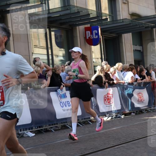 13.09.2026 - 21. swb-Marathon Bremen Strokosch-Dieckow http://msf.ph/oto/10327543 13.09.2026 13:20:46 Ziel 226, 854, 1056, 1191, 1881, 2425, 2640, 2979, 3356, 3450, 3933, 4126, 4316, 4362, 4465, 4612, 4734, 5161, 6357, 6401, 6680, 6970, 7902, 8237, 8323, 8408, 8622, 8791, 8971, 9267, 9268, 13120, 541, 769, 876, 1197, 1528, 1646, 1881, 2493, 2640, 2953, 3356, 3813, 3866, 4174, 4357, 4358, 4482, 4612, 5213, 5493, 5855, 5954, 6177, 6495, 6496, 7411, 7517, 8005, 8141, 8804, 9162, 9691, 9721, 9949, 13126 meine-sportfotos.de
