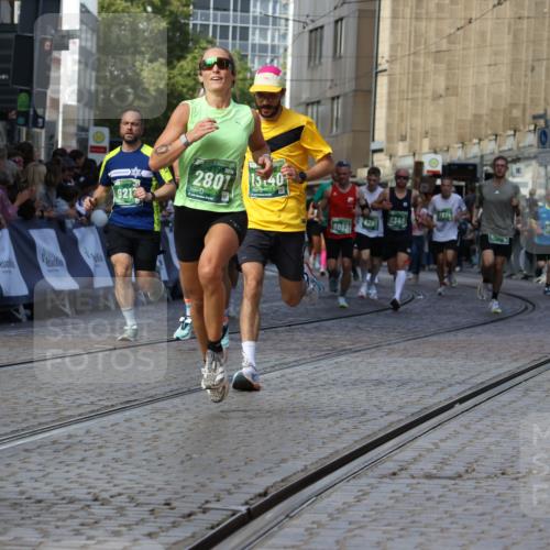 13.09.2026 - 21. swb-Marathon Bremen Strokosch-Dieckow http://msf.ph/oto/10327639 13.09.2026 13:12:55 Ziel 899, 1517, 2362, 2480, 3054, 3988, 4560, 4879, 5416, 6796, 9775, 9803, 13106, 313, 868, 987, 1207, 2498, 2559, 2801, 2858, 3625, 6349, 7874, 8291, 8419, 9092, 9217, 13140 meine-sportfotos.de