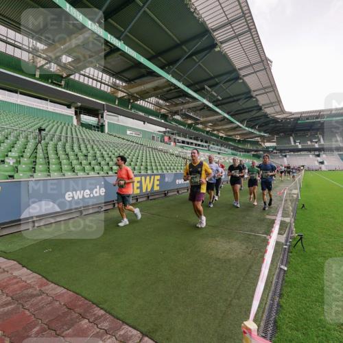 13.09.2026 - 21. swb-Marathon Bremen Michael Burmester http://msf.ph/oto/10327654 13.09.2026 13:32:56 Laufen im Stadion 155, 344, 350, 386, 490, 594, 617, 690, 765, 786, 787, 1001, 1051, 1133, 1142, 1292, 1310, 1326, 1377, 1427, 1591, 1592, 1760, 1801, 1869, 1892, 1897, 1904, 1923, 2077, 2132, 2226, 2230, 2231, 2253, 2270, 2274, 2320, 2344, 2374, 2399, 2400, 2456, 2514, 2515, 2523, 2539, 2556, 2616, 2630, 2649, 2718, 2769, 2848, 2945, 2982, 3014, 3140, 3223, 3350, 3379, 3443, 3503, 3572, 3601, 3614, 3644, 3736, 3746, 3797, 3901, 3911, 3944, 3952 meine-sportfotos.de