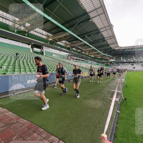 13.09.2026 - 21. swb-Marathon Bremen Michael Burmester http://msf.ph/oto/10327690 13.09.2026 13:33:00 Laufen im Stadion 155, 344, 350, 386, 428, 490, 594, 617, 690, 765, 786, 787, 1001, 1051, 1098, 1133, 1142, 1292, 1310, 1326, 1377, 1427, 1557, 1591, 1592, 1760, 1801, 1869, 1892, 1897, 1923, 2077, 2132, 2226, 2230, 2231, 2253, 2270, 2274, 2320, 2344, 2374, 2399, 2400, 2456, 2514, 2515, 2523, 2539, 2556, 2616, 2630, 2649, 2718, 2769, 2787, 2848, 2945, 2982, 3014, 3140, 3223, 3350, 3379, 3443, 3503, 3572, 3577, 3601, 3614, 3644, 3736, 3746, 3797, 3901, 3911, 3944, 3952 meine-sportfotos.de