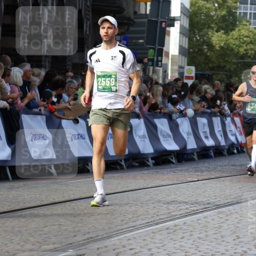 13.09.2026 - 21. swb-Marathon Bremen Strokosch-Dieckow http://msf.ph/oto/10327691 13.09.2026 13:12:58 Ziel 1517, 2362, 2480, 3054, 3988, 4560, 4605, 4879, 5416, 6796, 8029, 9775, 9803, 13106, 313, 621, 868, 987, 1207, 2498, 2559, 3625, 4582, 5345, 5769, 6349, 7874, 8291, 8419, 8464, 9092, 9217 meine-sportfotos.de