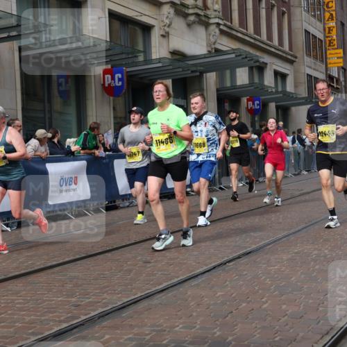 13.09.2026 - 21. swb-Marathon Bremen Strokosch-Dieckow http://msf.ph/oto/10327705 13.09.2026 11:01:36 Ziel 10257, 10332, 10409, 10444, 10500, 10617, 10803, 10817, 10924, 11075, 11115, 11150, 11268, 11369, 11412, 11413, 11436, 11479, 11486, 11668, 11747, 11859, 11985, 11986, 12016, 12095, 12145, 12360, 12379, 12412, 12466, 12506, 10181, 10251, 10332, 10497, 10560, 10647, 10648, 10678, 11075, 11305, 11306, 11324, 11459, 11467, 11550, 11551, 11666, 11788, 11796, 11798, 11813, 11969, 11970, 12047, 12062, 12390, 12391 meine-sportfotos.de