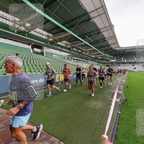 13.09.2026 - 21. swb-Marathon Bremen Michael Burmester http://msf.ph/oto/10327773 13.09.2026 13:33:08 Laufen im Stadion 155, 344, 350, 386, 428, 490, 594, 617, 690, 765, 786, 787, 1001, 1051, 1098, 1133, 1292, 1326, 1377, 1427, 1557, 1591, 1592, 1661, 1760, 1801, 1869, 1897, 1923, 1996, 2077, 2132, 2226, 2230, 2231, 2253, 2270, 2274, 2320, 2344, 2374, 2399, 2400, 2456, 2479, 2514, 2515, 2523, 2539, 2543, 2556, 2616, 2630, 2649, 2718, 2757, 2769, 2787, 2848, 2945, 2982, 3014, 3350, 3379, 3443, 3503, 3572, 3577, 3601, 3614, 3644, 3746, 3797, 3875, 3901, 3911, 3952, 4001 meine-sportfotos.de