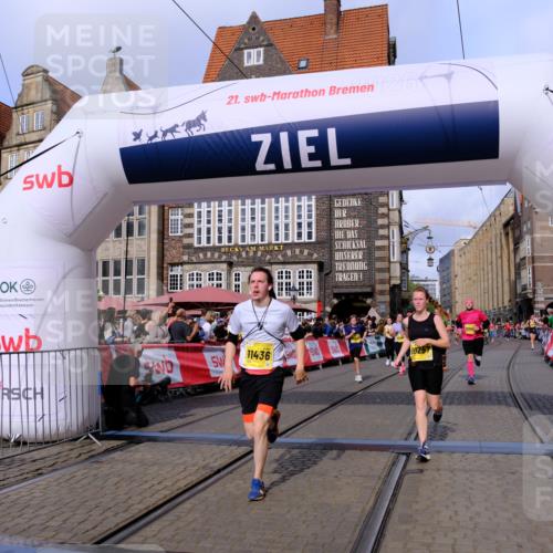 13.09.2026 - 21. swb-Marathon Bremen Tim E. http://msf.ph/oto/10327795 13.09.2026 11:02:15 Ziel 10257, 10409, 10444, 10500, 10617, 10803, 10817, 10924, 11115, 11268, 11369, 11412, 11413, 11436, 11859, 12016, 12095, 12145, 12360, 12379, 12412, 12466, 12506 meine-sportfotos.de