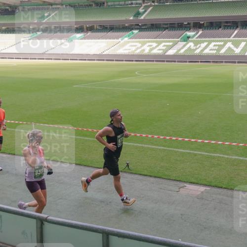 13.09.2026 - 21. swb-Marathon Bremen Michael Burmester http://msf.ph/oto/10327817 13.09.2026 12:57:48 Laufen im Stadion 141, 148, 334, 431, 511, 672, 769, 776, 789, 790, 857, 876, 909, 1010, 1119, 1130, 1191, 1199, 1254, 1281, 1535, 1601, 1642, 1647, 1752, 1809, 1881, 1900, 1931, 1933, 1972, 2040, 2046, 2051, 2075, 2324, 2343, 2371, 2397, 2402, 2423, 2425, 2473, 2493, 2634, 2640, 2671, 2761, 2771, 2807, 2812, 2903, 2904, 3051, 3078, 3138, 3148, 3182, 3186, 3319, 3338, 3450, 3458, 3514, 3534, 3560, 3634, 3655, 3685, 3690, 3695, 3760, 3813, 3866, 3933, 3939, 4101, 4120, 4174, 4316 meine-sportfotos.de