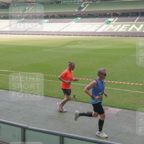 13.09.2026 - 21. swb-Marathon Bremen Michael Burmester http://msf.ph/oto/10327831 13.09.2026 12:57:49 Laufen im Stadion 141, 148, 334, 431, 511, 672, 769, 776, 789, 790, 857, 876, 909, 1010, 1119, 1130, 1191, 1199, 1254, 1281, 1535, 1601, 1642, 1647, 1752, 1809, 1881, 1900, 1931, 1933, 1972, 2040, 2046, 2051, 2075, 2324, 2343, 2371, 2397, 2402, 2423, 2425, 2473, 2493, 2634, 2640, 2671, 2761, 2771, 2807, 2812, 2903, 2904, 3051, 3078, 3138, 3148, 3182, 3186, 3319, 3338, 3450, 3458, 3514, 3534, 3560, 3634, 3655, 3685, 3690, 3695, 3760, 3813, 3866, 3933, 3939, 4101, 4120, 4174, 4316 meine-sportfotos.de