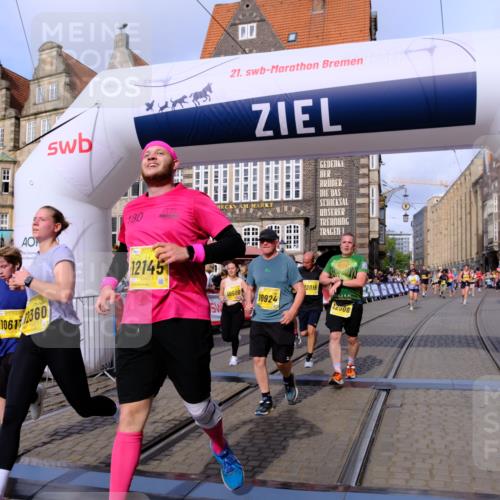13.09.2026 - 21. swb-Marathon Bremen Tim E. http://msf.ph/oto/10327955 13.09.2026 11:02:19 Ziel 10257, 10409, 10444, 10473, 10500, 10617, 10636, 10803, 10817, 10924, 11115, 11268, 11369, 11436, 11811, 11859, 12016, 12095, 12145, 12360, 12412, 12437, 12466, 12506 meine-sportfotos.de