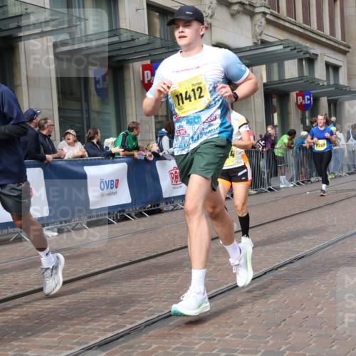 13.09.2026 - 21. swb-Marathon Bremen Strokosch-Dieckow http://msf.ph/oto/10328140 13.09.2026 11:01:47 Ziel 10173, 10257, 10331, 10409, 10439, 10444, 10473, 10500, 10617, 10636, 10803, 10817, 10924, 11115, 11249, 11268, 11436, 11576, 11811, 11859, 12016, 12042, 12094, 12095, 12134, 12135, 12145, 12360, 12412, 12437, 12466, 12506, 10181, 10251, 10332, 10497, 10560, 11075, 11150, 11305, 11324, 11369, 11412, 11413, 11467, 11479, 11486, 11550, 11551, 11666, 11668, 11747, 11788, 11798, 11985, 11986, 12047, 12379, 12466 meine-sportfotos.de