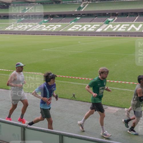 13.09.2026 - 21. swb-Marathon Bremen Michael Burmester http://msf.ph/oto/10328155 13.09.2026 12:58:16 Laufen im Stadion 141, 148, 226, 334, 511, 672, 769, 776, 789, 790, 857, 909, 972, 1010, 1119, 1191, 1199, 1254, 1281, 1535, 1642, 1647, 1752, 1809, 1881, 1900, 1931, 1933, 2046, 2051, 2075, 2324, 2343, 2367, 2371, 2397, 2402, 2423, 2425, 2493, 2577, 2640, 2771, 2807, 2885, 2903, 2904, 2979, 3021, 3051, 3078, 3098, 3120, 3138, 3148, 3182, 3186, 3233, 3319, 3338, 3435, 3450, 3458, 3514, 3534, 3560, 3634, 3655, 3685, 3690, 3695, 3760, 3866, 3933, 3934, 3939, 4101, 4120, 4174, 4316, 205 meine-sportfotos.de