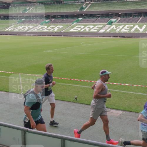13.09.2026 - 21. swb-Marathon Bremen Michael Burmester http://msf.ph/oto/10328174 13.09.2026 12:58:16 Laufen im Stadion 141, 148, 226, 334, 511, 672, 769, 776, 789, 790, 857, 909, 972, 1010, 1119, 1191, 1199, 1254, 1281, 1535, 1642, 1647, 1752, 1809, 1881, 1900, 1931, 1933, 2046, 2051, 2075, 2324, 2343, 2367, 2371, 2397, 2402, 2423, 2425, 2493, 2577, 2640, 2771, 2807, 2885, 2903, 2904, 2979, 3021, 3051, 3078, 3098, 3120, 3138, 3148, 3182, 3186, 3233, 3319, 3338, 3435, 3450, 3458, 3514, 3534, 3560, 3634, 3655, 3685, 3690, 3695, 3760, 3866, 3933, 3934, 3939, 4101, 4120, 4174, 4316, 205 meine-sportfotos.de