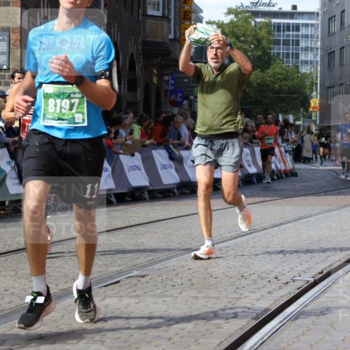 13.09.2026 - 21. swb-Marathon Bremen Strokosch-Dieckow http://msf.ph/oto/10328215 13.09.2026 13:13:17 Ziel 313, 868, 1513, 2350, 2442, 2498, 2559, 2801, 2858, 4605, 5379, 5965, 6349, 8291, 8419, 8798, 9217, 13140, 779, 2130, 2360, 2882, 6394, 6407, 8477, 8568, 8963 meine-sportfotos.de