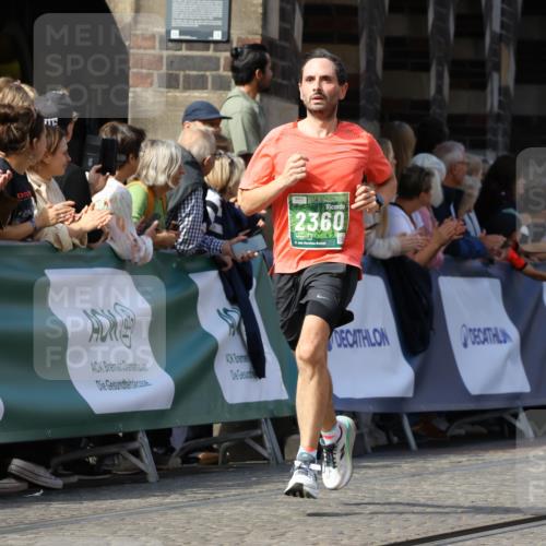 13.09.2026 - 21. swb-Marathon Bremen Strokosch-Dieckow http://msf.ph/oto/10328270 13.09.2026 13:13:22 Ziel 313, 868, 987, 1207, 1513, 2442, 2498, 2559, 2801, 2858, 3625, 4582, 5379, 5769, 5965, 6349, 7874, 8291, 8419, 8798, 9092, 9217, 13140, 779, 2360, 2401, 2767, 2882, 6407, 7493, 8477, 8568, 8840, 8963, 9442 meine-sportfotos.de