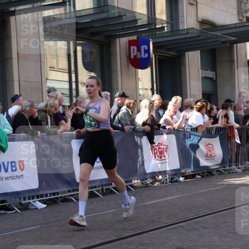 13.09.2026 - 21. swb-Marathon Bremen Strokosch-Dieckow http://msf.ph/oto/10328287 13.09.2026 13:21:07 Ziel 226, 1130, 2570, 2904, 2979, 3120, 3202, 3435, 3534, 3655, 4165, 4234, 4445, 4484, 4519, 5542, 6862, 8184, 8270, 8384, 8408, 8730, 8791, 8923, 9048, 9514, 9722, 9900, 13145, 854, 1056, 1191, 1881, 2425, 2640, 3356, 3450, 3933, 4126, 4316, 4362, 4465, 4612, 4734, 5161, 6357, 6401, 6680, 6970, 7902, 8005, 8237, 8323, 8622, 8971, 9267, 9268, 13120 meine-sportfotos.de