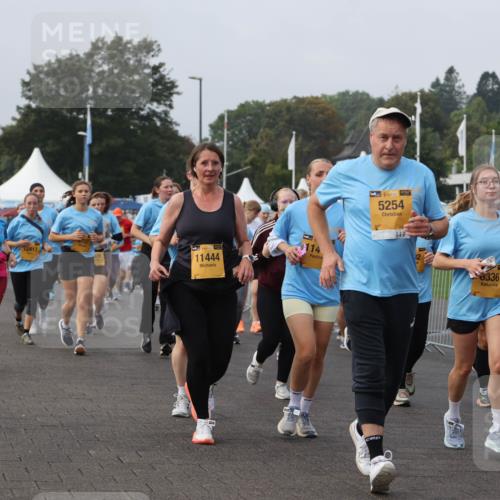 13.09.2026 - Kiel Lauf Andreas Tolksdorf http://msf.ph/oto/10328372 13.09.2026 09:29:26 Kiellinie 1411, 12417, 11444, 114, 39, 5254, 0336 meine-sportfotos.de
