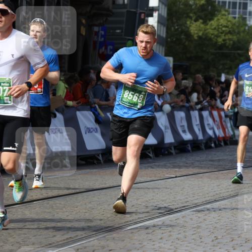 13.09.2026 - 21. swb-Marathon Bremen Strokosch-Dieckow http://msf.ph/oto/10328408 13.09.2026 13:13:25 Ziel 313, 621, 868, 987, 1207, 2498, 2559, 2801, 2858, 3625, 4582, 5345, 5379, 5769, 5965, 6349, 7874, 8291, 8419, 8464, 8798, 9092, 9217, 13140, 779, 2401, 2767, 2882, 6407, 7493, 8477, 8568, 8840, 8963, 9442, 13099 meine-sportfotos.de