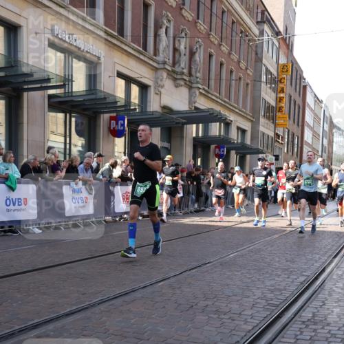 13.09.2026 - 21. swb-Marathon Bremen Strokosch-Dieckow http://msf.ph/oto/10328431 13.09.2026 13:21:12 Ziel 1130, 1254, 2088, 2570, 2904, 3120, 3202, 3435, 3534, 3655, 3930, 4165, 4234, 4445, 4484, 4519, 5542, 6862, 7176, 8184, 8270, 8384, 8730, 8923, 9048, 9059, 9514, 9722, 9900, 13145, 226, 854, 1056, 1191, 2425, 2979, 3450, 3933, 4126, 4316, 4362, 4465, 4734, 5161, 6357, 6401, 6680, 6970, 7902, 8237, 8323, 8408, 8622, 8791, 8971, 9267, 9268, 13120 meine-sportfotos.de