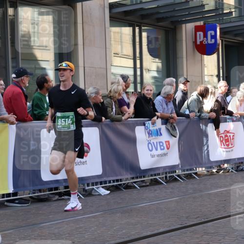 13.09.2026 - 21. swb-Marathon Bremen Strokosch-Dieckow http://msf.ph/oto/10328481 13.09.2026 13:21:14 Ziel 1130, 1254, 2088, 2397, 2570, 2904, 3120, 3202, 3290, 3435, 3534, 3655, 3695, 3930, 4165, 4234, 4445, 4484, 4519, 5542, 6862, 6865, 7176, 8184, 8270, 8384, 8730, 8923, 9048, 9059, 9514, 9722, 9900, 13145, 226, 854, 1056, 1191, 2425, 2979, 3450, 3534, 3933, 4126, 4316, 4362, 4465, 4734, 6357, 6401, 6970, 7902, 8237, 8323, 8408, 8622, 8791, 8971, 9267, 9268, 13120 meine-sportfotos.de