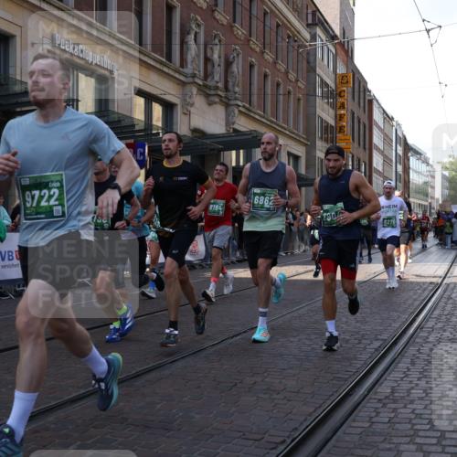 13.09.2026 - 21. swb-Marathon Bremen Strokosch-Dieckow http://msf.ph/oto/10328552 13.09.2026 13:21:15 Ziel 1130, 1254, 2088, 2397, 2570, 2904, 3120, 3202, 3290, 3435, 3655, 3695, 3930, 4165, 4234, 4445, 4484, 4519, 5542, 6862, 6865, 7176, 8184, 8270, 8384, 8730, 8923, 9048, 9059, 9514, 9722, 9900, 13145, 226, 854, 1191, 2425, 2979, 3450, 3534, 3933, 4126, 4316, 4362, 4445, 4465, 4734, 6357, 6401, 6970, 7902, 8237, 8323, 8408, 8622, 8791, 8971, 9267, 9268, 9900, 13120 meine-sportfotos.de