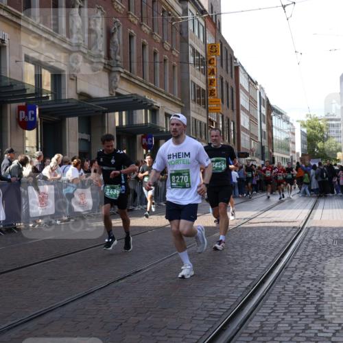 13.09.2026 - 21. swb-Marathon Bremen Strokosch-Dieckow http://msf.ph/oto/10328628 13.09.2026 13:21:16 Ziel 572, 1130, 1254, 2088, 2397, 2570, 2904, 3120, 3202, 3290, 3435, 3655, 3695, 3930, 4165, 4234, 4484, 4519, 5542, 6862, 6865, 7176, 8184, 8270, 8384, 8730, 8923, 9048, 9059, 9514, 9722, 13145, 226, 854, 1191, 2979, 3450, 3534, 3933, 4126, 4362, 4445, 4465, 4519, 4734, 6357, 6970, 7902, 8237, 8323, 8408, 8622, 8791, 8971, 9267, 9268, 9900, 13120 meine-sportfotos.de