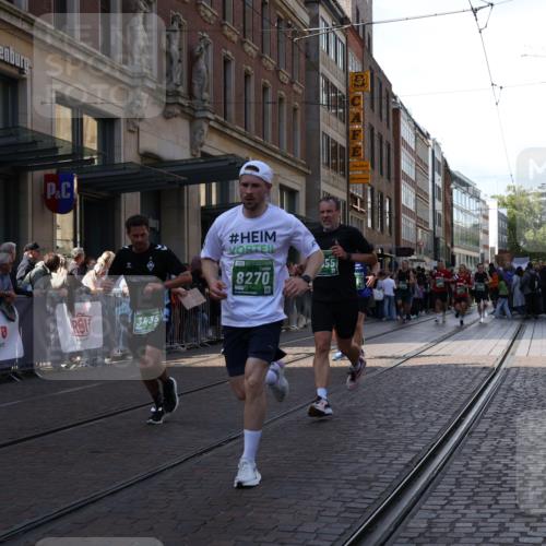 13.09.2026 - 21. swb-Marathon Bremen Strokosch-Dieckow http://msf.ph/oto/10328644 13.09.2026 13:21:17 Ziel 572, 1130, 1254, 2088, 2397, 2570, 2904, 3120, 3202, 3290, 3435, 3655, 3695, 3930, 4165, 4234, 4484, 5542, 6862, 6865, 7176, 8184, 8270, 8384, 8730, 8923, 9048, 9059, 9421, 9514, 9722, 13145, 226, 854, 1191, 2979, 3450, 3534, 3933, 4126, 4234, 4362, 4445, 4465, 4484, 4519, 4734, 6357, 6970, 7902, 8237, 8323, 8408, 8622, 8791, 8971, 9267, 9268, 9900, 13120 meine-sportfotos.de