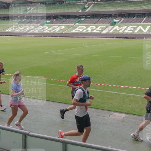 13.09.2026 - 21. swb-Marathon Bremen Michael Burmester http://msf.ph/oto/10328811 13.09.2026 12:59:13 Laufen im Stadion 141, 148, 191, 226, 232, 260, 342, 511, 672, 745, 789, 790, 972, 1080, 1119, 1166, 1191, 1199, 1209, 1281, 1493, 1494, 1516, 1642, 1647, 1931, 1933, 2046, 2088, 2210, 2289, 2343, 2367, 2397, 2425, 2481, 2517, 2570, 2577, 2771, 2806, 2807, 2827, 2885, 2899, 2914, 2953, 2961, 2979, 3015, 3021, 3098, 3120, 3124, 3138, 3148, 3186, 3190, 3233, 3273, 3319, 3338, 3435, 3516, 3531, 3534, 3560, 3652, 3655, 3695, 3861, 3930, 3933, 3934, 4120, 205 meine-sportfotos.de