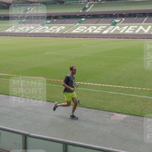 13.09.2026 - 21. swb-Marathon Bremen Michael Burmester http://msf.ph/oto/10328859 13.09.2026 12:59:16 Laufen im Stadion 141, 148, 191, 226, 232, 260, 342, 511, 672, 745, 789, 790, 972, 1080, 1119, 1166, 1191, 1199, 1209, 1281, 1493, 1494, 1516, 1642, 1647, 1931, 1933, 2046, 2088, 2210, 2289, 2343, 2367, 2397, 2425, 2481, 2517, 2570, 2577, 2686, 2771, 2806, 2807, 2827, 2885, 2899, 2914, 2953, 2961, 2979, 3015, 3021, 3098, 3120, 3124, 3138, 3148, 3186, 3190, 3233, 3273, 3319, 3338, 3435, 3516, 3531, 3534, 3560, 3652, 3655, 3695, 3861, 3930, 3933, 3934, 4120, 205 meine-sportfotos.de
