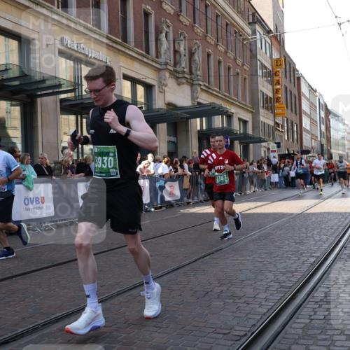 13.09.2026 - 21. swb-Marathon Bremen Strokosch-Dieckow http://msf.ph/oto/10328892 13.09.2026 13:21:24 Ziel 572, 1130, 1254, 2088, 2397, 2570, 2904, 3290, 3338, 3435, 3655, 3695, 3774, 3930, 3934, 4581, 4735, 5542, 6865, 6976, 7098, 7176, 8184, 8270, 8384, 8730, 8947, 9048, 9059, 9421, 10120, 13145, 226, 1191, 2904, 2979, 3120, 3202, 3450, 3534, 4165, 4234, 4362, 4445, 4484, 4519, 4734, 6357, 6862, 6970, 8323, 8408, 8791, 8923, 9267, 9268, 9514, 9722, 9900 meine-sportfotos.de