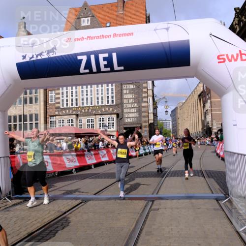 13.09.2026 - 21. swb-Marathon Bremen Tim E. http://msf.ph/oto/10328904 13.09.2026 11:02:48 Ziel 10153, 10154, 10273, 10274, 10278, 10338, 10738, 10885, 11137, 11261, 11505, 11508, 11526, 11554, 11662, 11853, 11890, 11945, 12154, 12169, 12252, 12429, 12489 meine-sportfotos.de
