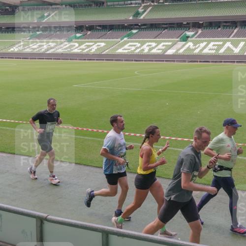 13.09.2026 - 21. swb-Marathon Bremen Michael Burmester http://msf.ph/oto/10328913 13.09.2026 12:59:19 Laufen im Stadion 141, 148, 191, 226, 232, 260, 342, 511, 672, 745, 789, 790, 972, 1080, 1119, 1166, 1191, 1199, 1209, 1281, 1493, 1494, 1516, 1642, 1647, 1931, 1933, 2088, 2210, 2289, 2343, 2367, 2397, 2425, 2481, 2517, 2570, 2577, 2686, 2771, 2806, 2807, 2827, 2885, 2899, 2914, 2953, 2961, 2979, 3015, 3021, 3098, 3120, 3124, 3138, 3148, 3186, 3190, 3233, 3273, 3338, 3435, 3516, 3531, 3534, 3560, 3652, 3655, 3695, 3861, 3930, 3933, 3934, 4120, 205 meine-sportfotos.de