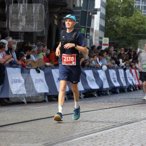 13.09.2026 - 21. swb-Marathon Bremen Strokosch-Dieckow http://msf.ph/oto/10328950 13.09.2026 13:13:44 Ziel 280, 779, 2130, 2360, 2401, 2882, 2962, 3566, 6038, 6394, 6407, 8197, 8464, 8477, 8568, 8840, 8963, 9442, 524, 670, 683, 1704, 1707, 1937, 2422, 3236, 5443, 6451, 7210, 7283, 9426, 9635, 9884 meine-sportfotos.de