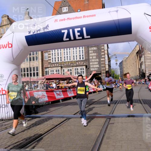 13.09.2026 - 21. swb-Marathon Bremen Tim E. http://msf.ph/oto/10328958 13.09.2026 11:02:48 Ziel 10153, 10154, 10273, 10274, 10278, 10338, 10738, 10885, 11137, 11261, 11505, 11508, 11526, 11554, 11662, 11853, 11890, 11945, 12154, 12169, 12252, 12429, 12489 meine-sportfotos.de