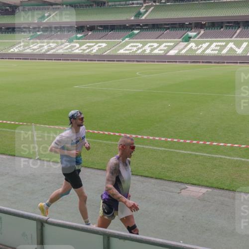 13.09.2026 - 21. swb-Marathon Bremen Michael Burmester http://msf.ph/oto/10328983 13.09.2026 12:59:25 Laufen im Stadion 135, 141, 148, 191, 226, 232, 260, 342, 511, 672, 745, 789, 790, 972, 1080, 1119, 1166, 1209, 1281, 1368, 1493, 1494, 1516, 1642, 1647, 1861, 1931, 1933, 1935, 2088, 2210, 2289, 2343, 2367, 2397, 2425, 2481, 2517, 2570, 2577, 2686, 2771, 2806, 2807, 2827, 2885, 2899, 2914, 2953, 2961, 2979, 3015, 3021, 3076, 3098, 3105, 3120, 3124, 3138, 3148, 3186, 3190, 3233, 3273, 3338, 3354, 3435, 3516, 3531, 3534, 3560, 3652, 3655, 3695, 3855, 3861, 3930, 3933, 3934, 205 meine-sportfotos.de