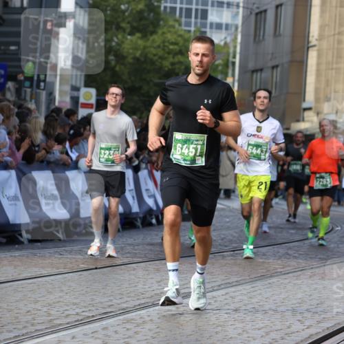13.09.2026 - 21. swb-Marathon Bremen Strokosch-Dieckow http://msf.ph/oto/10328992 13.09.2026 13:13:45 Ziel 280, 779, 2130, 2360, 2401, 2882, 2962, 3566, 6038, 6394, 6407, 7493, 8197, 8477, 8568, 8840, 8963, 9442, 524, 670, 683, 1704, 1707, 1937, 2422, 3236, 5443, 6451, 7210, 7283, 9426, 9635 meine-sportfotos.de