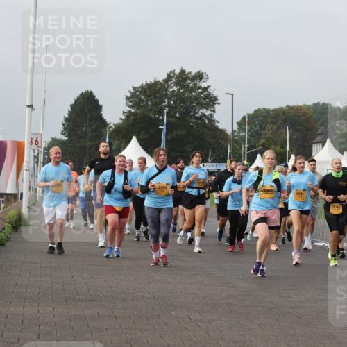 13.09.2026 - Kiel Lauf Andreas Tolksdorf http://msf.ph/oto/10329069 13.09.2026 09:30:16 Kiellinie 36, 2485, 2068, 8041, 5670, 8044 meine-sportfotos.de