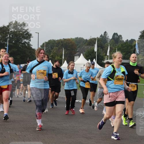 13.09.2026 - Kiel Lauf Andreas Tolksdorf http://msf.ph/oto/10329102 13.09.2026 09:30:18 Kiellinie 61, 59, 2485, 670, 6707, 2068, 5670, 8044 meine-sportfotos.de