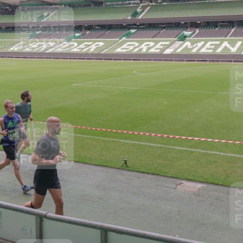 13.09.2026 - 21. swb-Marathon Bremen Michael Burmester http://msf.ph/oto/10329112 13.09.2026 12:59:35 Laufen im Stadion 135, 141, 148, 191, 226, 232, 260, 342, 511, 651, 745, 972, 1080, 1166, 1209, 1281, 1368, 1493, 1494, 1516, 1642, 1650, 1861, 1931, 1933, 1935, 1963, 2088, 2210, 2289, 2293, 2306, 2322, 2343, 2367, 2425, 2481, 2517, 2570, 2577, 2686, 2771, 2806, 2807, 2827, 2885, 2899, 2914, 2953, 2961, 2979, 3015, 3021, 3076, 3098, 3105, 3120, 3124, 3145, 3148, 3190, 3233, 3273, 3338, 3354, 3435, 3480, 3516, 3531, 3560, 3652, 3729, 3855, 3861, 3930, 3933, 3934, 205 meine-sportfotos.de