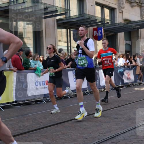 13.09.2026 - 21. swb-Marathon Bremen Strokosch-Dieckow http://msf.ph/oto/10329127 13.09.2026 13:21:29 Ziel 141, 572, 1130, 1209, 1254, 2051, 2088, 2397, 2570, 3290, 3338, 3435, 3695, 3774, 3930, 3934, 4581, 4735, 5193, 5542, 6865, 6976, 7098, 7176, 8384, 8438, 8947, 9059, 9421, 10120, 13145, 226, 2904, 2979, 3120, 3202, 3534, 3655, 4165, 4234, 4445, 4484, 4519, 6357, 6862, 8184, 8270, 8323, 8384, 8408, 8730, 8791, 8923, 9048, 9267, 9268, 9514, 9722, 9900 meine-sportfotos.de