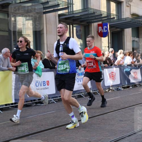 13.09.2026 - 21. swb-Marathon Bremen Strokosch-Dieckow http://msf.ph/oto/10329147 13.09.2026 13:21:30 Ziel 141, 572, 1130, 1209, 1254, 2051, 2088, 2397, 2570, 3290, 3338, 3435, 3695, 3774, 3930, 3934, 4581, 4735, 5193, 5542, 6865, 6976, 7098, 7176, 8438, 8947, 9059, 9421, 9599, 10120, 13145, 226, 1130, 2904, 2979, 3120, 3202, 3435, 3534, 3655, 4165, 4234, 4445, 4484, 4519, 6357, 6862, 8184, 8270, 8323, 8384, 8408, 8730, 8791, 8923, 9048, 9267, 9268, 9514, 9722, 9900 meine-sportfotos.de