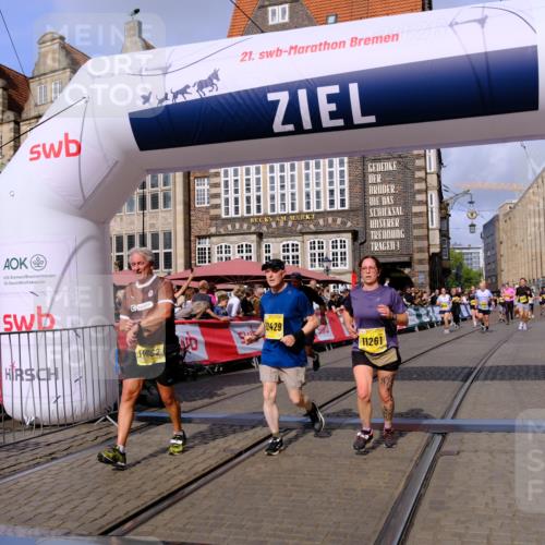 13.09.2026 - 21. swb-Marathon Bremen Tim E. http://msf.ph/oto/10329155 13.09.2026 11:02:54 Ziel 10190, 10945, 10985, 11096, 11137, 11261, 11508, 11526, 11554, 11662, 11701, 11776, 11890, 11945, 12154, 12169, 12252, 12429, 12451, 12489 meine-sportfotos.de