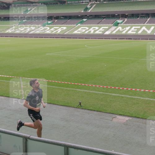 13.09.2026 - 21. swb-Marathon Bremen Michael Burmester http://msf.ph/oto/10329165 13.09.2026 12:59:40 Laufen im Stadion 135, 148, 191, 226, 232, 260, 342, 651, 745, 972, 1080, 1166, 1209, 1281, 1368, 1493, 1494, 1516, 1642, 1650, 1861, 1931, 1935, 1963, 2088, 2210, 2289, 2293, 2306, 2322, 2343, 2367, 2425, 2481, 2517, 2570, 2577, 2686, 2771, 2806, 2807, 2827, 2885, 2899, 2906, 2914, 2953, 2961, 2979, 3015, 3021, 3076, 3098, 3105, 3120, 3124, 3145, 3190, 3233, 3273, 3354, 3435, 3480, 3516, 3531, 3560, 3652, 3729, 3855, 3861, 3930, 3934, 205 meine-sportfotos.de