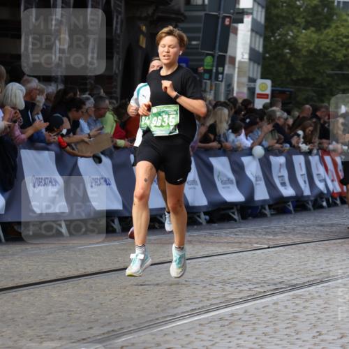 13.09.2026 - 21. swb-Marathon Bremen Strokosch-Dieckow http://msf.ph/oto/10329171 13.09.2026 13:13:52 Ziel 779, 2360, 2401, 2767, 2882, 6407, 7493, 8477, 8568, 8840, 8963, 9442, 13099, 670, 1433, 1613, 2701, 2824, 5593, 5610, 6145, 7029, 7435, 7963, 8118, 8886, 9426, 9635, 10105 meine-sportfotos.de