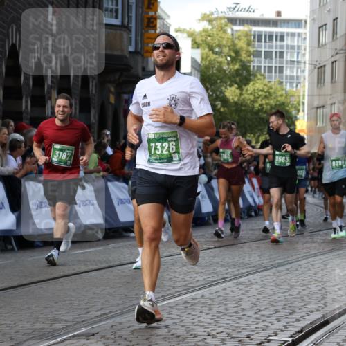 13.09.2026 - 21. swb-Marathon Bremen Strokosch-Dieckow http://msf.ph/oto/10329210 13.09.2026 13:25:13 Ziel 972, 1264, 1516, 2280, 2761, 3015, 4113, 4198, 4262, 4277, 4507, 4973, 5664, 6079, 6360, 6544, 6626, 6807, 6943, 7409, 7854, 8853, 9152, 10103, 260, 1119, 1650, 1658, 2046, 3168, 3187, 4294, 6113, 6380, 7252, 7306, 8357, 8695, 8769, 9036, 9299, 9460, 9468, 9563, 13025 meine-sportfotos.de