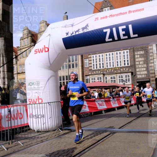 13.09.2026 - 21. swb-Marathon Bremen Tim E. http://msf.ph/oto/10329214 13.09.2026 11:02:58 Ziel 10190, 10296, 10633, 10783, 10945, 10954, 10955, 10985, 11096, 11107, 11137, 11261, 11508, 11526, 11554, 11662, 11701, 11719, 11776, 11890, 11945, 12071, 12154, 12252, 12429, 12451, 12489 meine-sportfotos.de