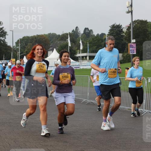 13.09.2026 - Kiel Lauf Andreas Tolksdorf http://msf.ph/oto/10329249 13.09.2026 09:30:32 Kiellinie 2949, 11828, 3702, 15, 39, 3703, 39, 11494, 11886 meine-sportfotos.de