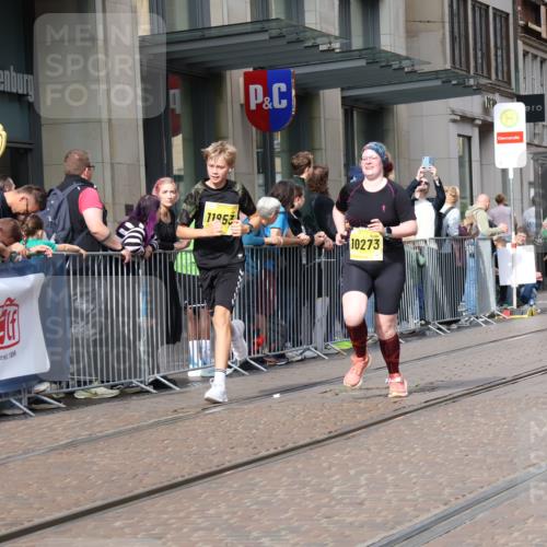 13.09.2026 - 21. swb-Marathon Bremen Strokosch-Dieckow http://msf.ph/oto/10329411 13.09.2026 11:02:16 Ziel 10153, 10154, 10190, 10273, 10274, 10278, 10338, 10738, 10885, 10945, 10985, 11096, 11137, 11261, 11505, 11508, 11526, 11554, 11662, 11701, 11776, 11890, 11945, 12154, 12169, 12252, 12429, 12451, 12489, 10153, 10173, 10257, 10331, 10439, 10473, 10500, 10617, 10636, 10803, 10817, 10915, 10924, 10943, 11249, 11268, 11436, 11576, 11811, 11853, 11886, 12016, 12042, 12094, 12095, 12134, 12135, 12145, 12360, 12437, 12506 meine-sportfotos.de