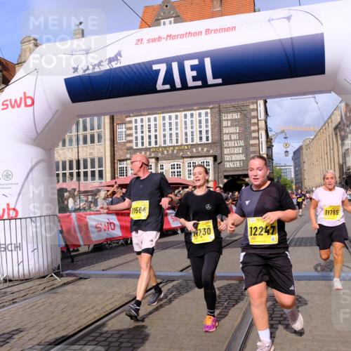 13.09.2026 - 21. swb-Marathon Bremen Tim E. http://msf.ph/oto/10329578 13.09.2026 11:03:08 Ziel 10190, 10296, 10633, 10731, 10783, 10945, 10954, 10955, 10985, 11096, 11107, 11313, 11564, 11697, 11701, 11719, 11730, 11776, 11785, 12071, 12154, 12247, 12448, 12451, 12465 meine-sportfotos.de