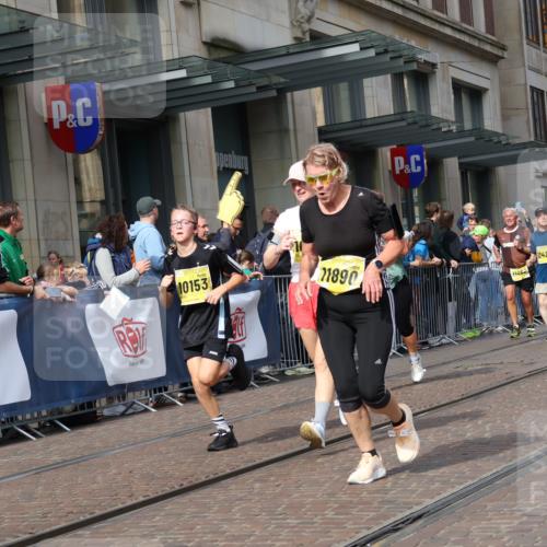 13.09.2026 - 21. swb-Marathon Bremen Strokosch-Dieckow http://msf.ph/oto/10329599 13.09.2026 11:02:21 Ziel 10190, 10296, 10633, 10783, 10945, 10954, 10955, 10985, 11096, 11107, 11137, 11261, 11508, 11526, 11554, 11564, 11662, 11701, 11719, 11730, 11776, 11890, 11945, 12071, 12154, 12169, 12247, 12252, 12429, 12451, 12489, 10153, 10154, 10173, 10273, 10274, 10278, 10331, 10338, 10439, 10473, 10500, 10617, 10636, 10738, 10803, 10885, 10915, 10924, 10943, 11249, 11505, 11576, 11811, 11853, 11886, 12016, 12042, 12094, 12134, 12135, 12145, 12360, 12437, 12506 meine-sportfotos.de