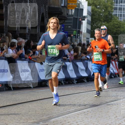 13.09.2026 - 21. swb-Marathon Bremen Strokosch-Dieckow http://msf.ph/oto/10329662 13.09.2026 13:14:22 Ziel 235, 524, 670, 1433, 1613, 2422, 2701, 2824, 3236, 5443, 5593, 5610, 6145, 7029, 7210, 7283, 7435, 7963, 8118, 8886, 9426, 9635, 10105, 199, 376, 1043, 1125, 1492, 1814, 3085, 3821, 3834, 4685, 5239, 5794, 5836, 6130, 6506, 7117, 7826, 8366, 8456, 9242, 9868 meine-sportfotos.de