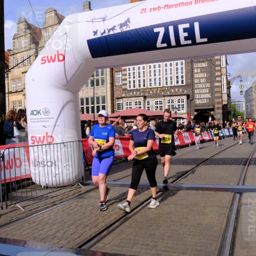 13.09.2026 - 21. swb-Marathon Bremen Tim E. http://msf.ph/oto/10329693 13.09.2026 11:03:15 Ziel 10185, 10296, 10633, 10715, 10731, 10783, 10954, 10955, 11095, 11107, 11313, 11564, 11697, 11719, 11730, 11785, 12071, 12247, 12421, 12432, 12448, 12465, 12483 meine-sportfotos.de